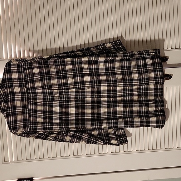 Cute light flannel checkered dress - Picture 6 of 8